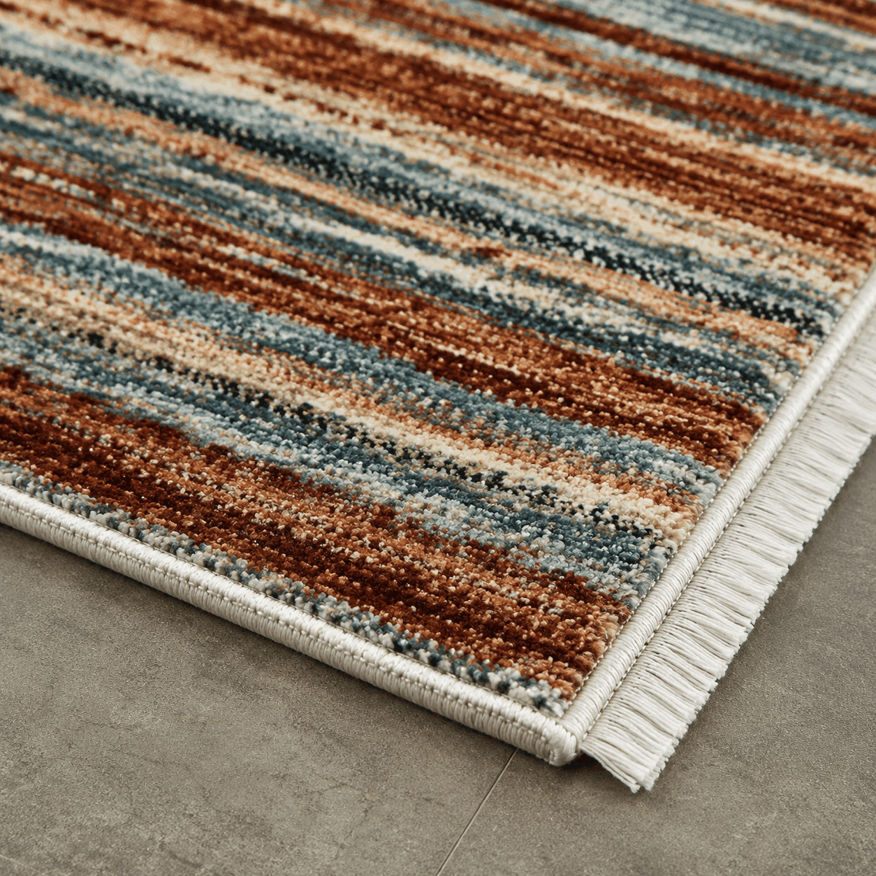 Tapete All Decor Mahali Listrado Slim Terra Cream Turco Terra Creme e Grafite Retangular