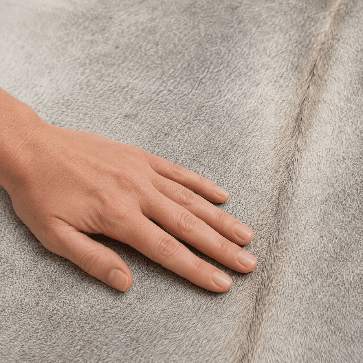 Tapete All Decor Pele Bovina Natural Gris Grey Brasileiro Cinza Peça Inteira 3,28 m²